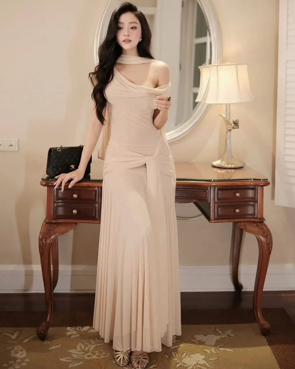 ชุดเดรสยาว